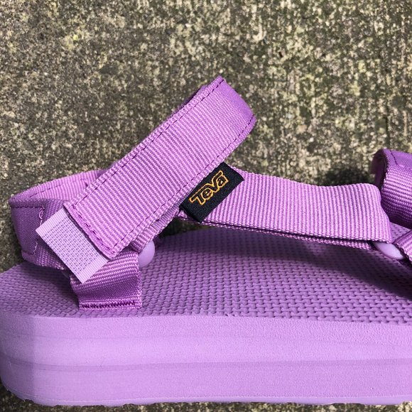 Teva Midform Universal Sandals Dusty Lavender NWT! - Picture 1 of 8